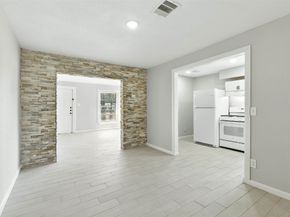 5017 Boicewood Street, Houston TX 77016