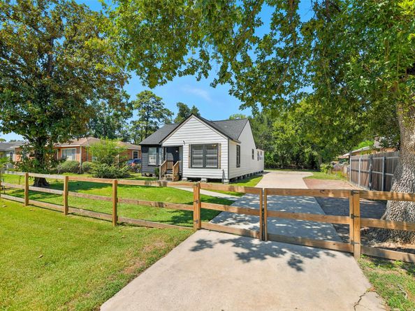 5017 Boicewood Street, Houston TX 77016