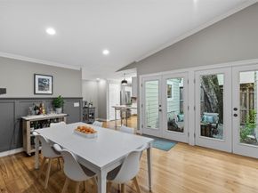2201 Bartlett Street, Houston TX 77098