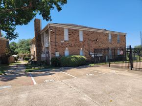 2626 Holly Hall Street 403, Houston TX 77054