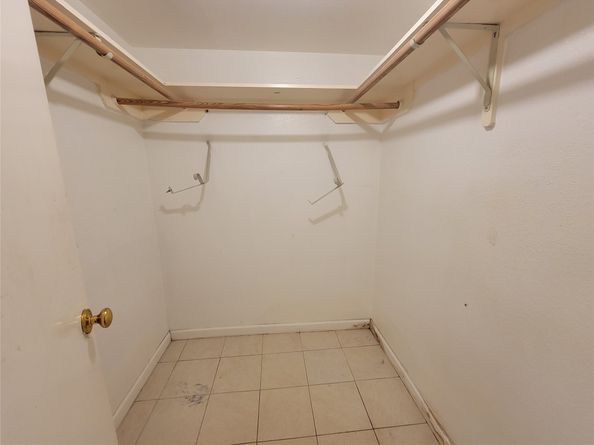 2626 Holly Hall Street 403, Houston TX 77054