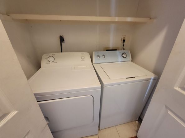 2626 Holly Hall Street 403, Houston TX 77054