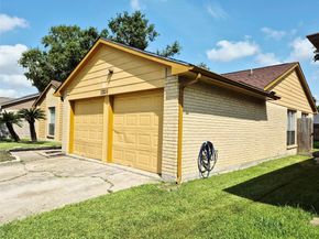 13211 Whitchurch Way, Houston TX 77015
