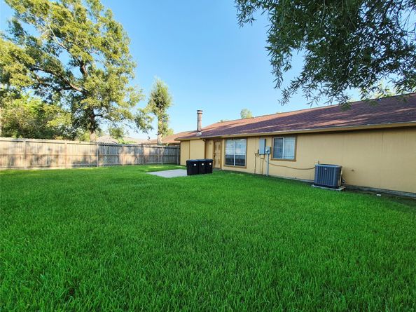 13211 Whitchurch Way, Houston TX 77015