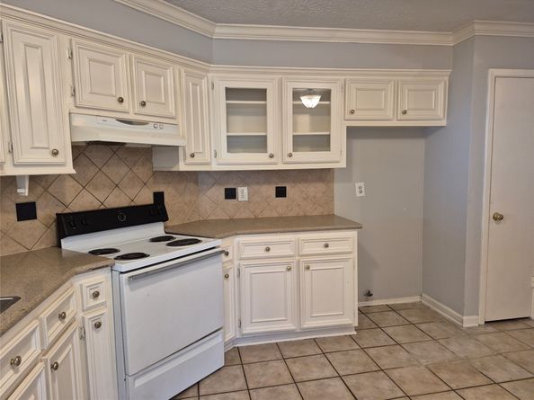 13211 Whitchurch Way, Houston TX 77015