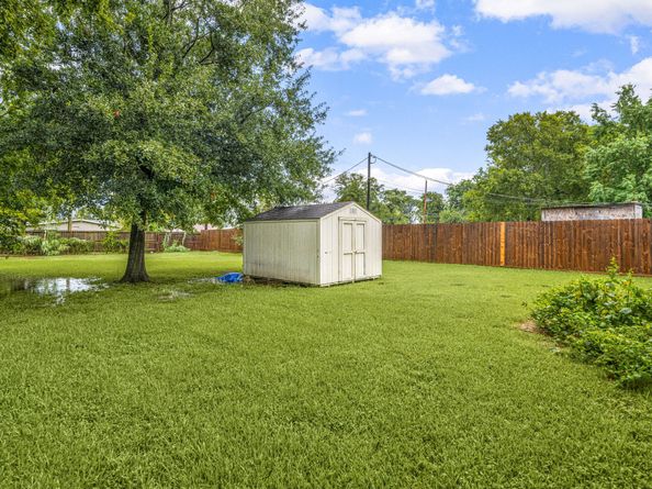 1206 Oak Meadows Street, Houston TX 77017