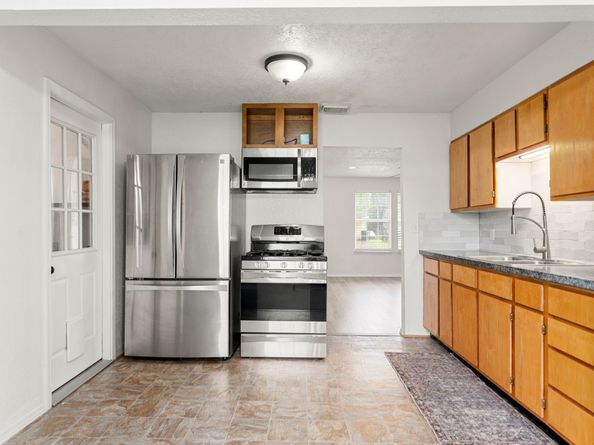 1206 Oak Meadows Street, Houston TX 77017