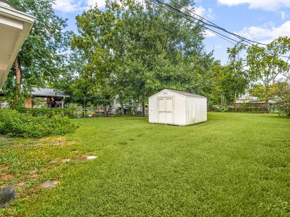 1206 Oak Meadows Street, Houston TX 77017