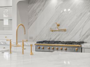 5 Hollymead Drive, The Woodlands TX 77381