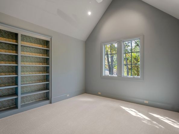 5 Hollymead Drive, The Woodlands TX 77381