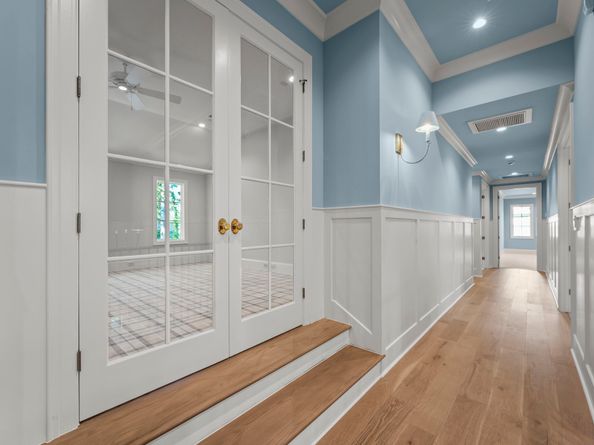 5 Hollymead Drive, The Woodlands TX 77381