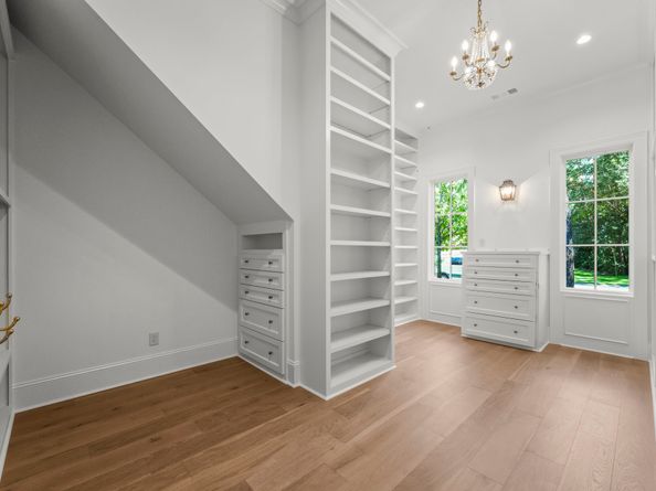 5 Hollymead Drive, The Woodlands TX 77381