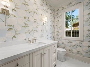 5 Hollymead Drive, The Woodlands TX 77381