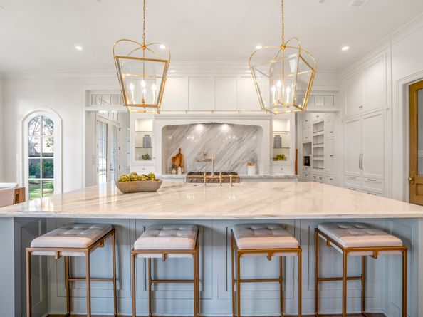 5 Hollymead Drive, The Woodlands TX 77381