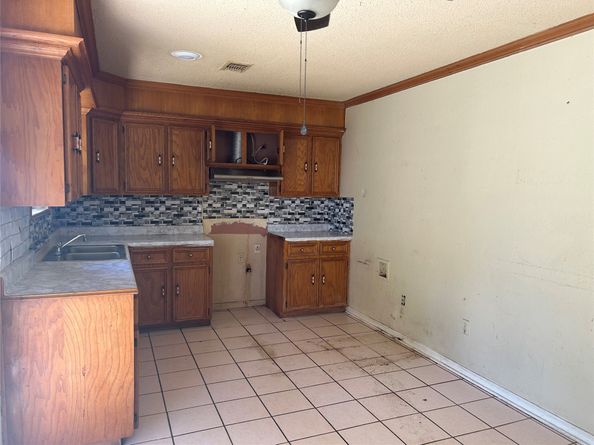 8432 Botany Lane, Houston TX 77075