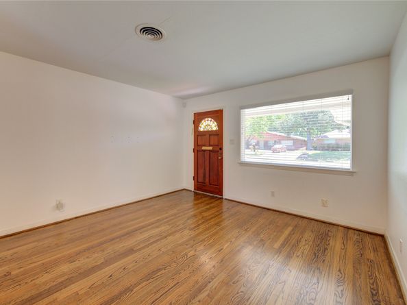 4538 Warm Springs Road, Houston TX 77035