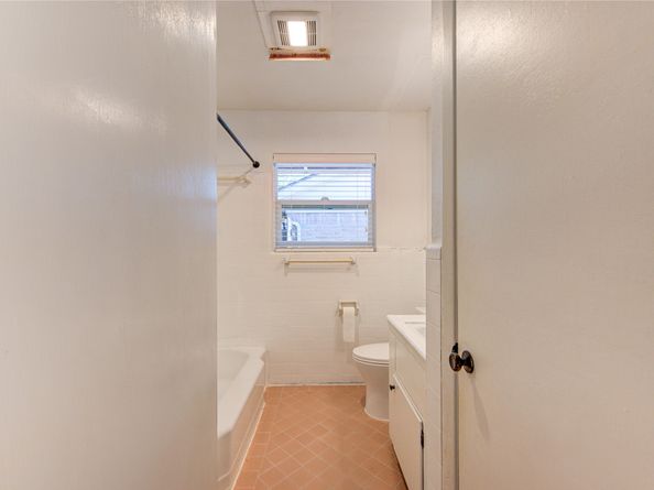 4538 Warm Springs Road, Houston TX 77035