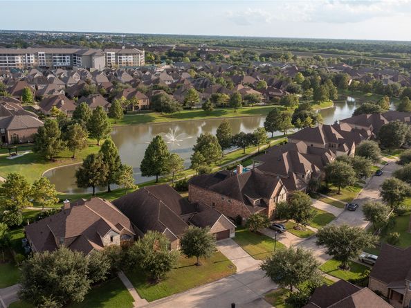 14411 Briarhills Parkway, Houston TX 77077