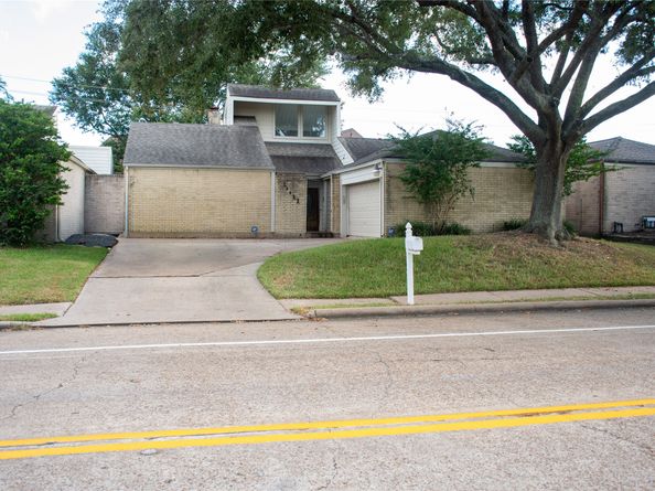 14411 Briarhills Parkway, Houston TX 77077
