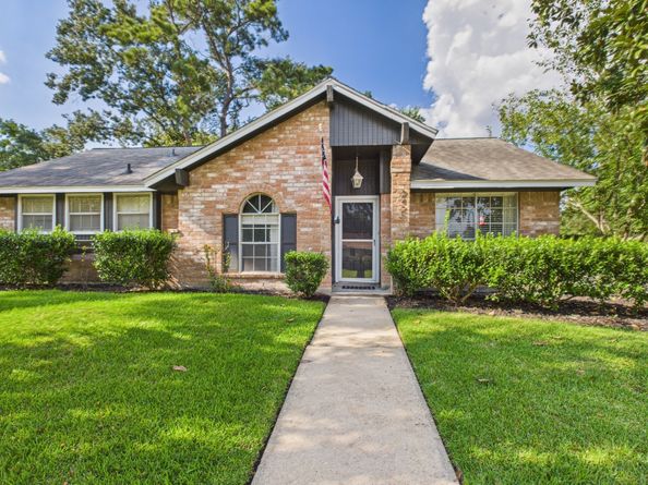 2423 Tinechester Drive, Houston TX 77339