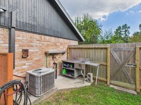 2423 Tinechester Drive, Houston TX 77339
