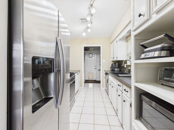 2423 Tinechester Drive, Houston TX 77339