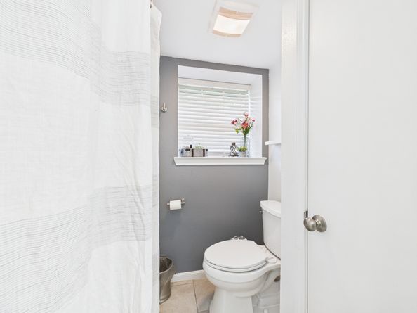2423 Tinechester Drive, Houston TX 77339