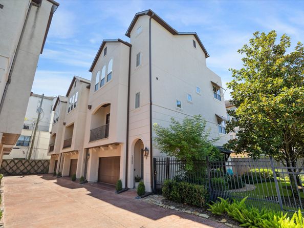 1545 Haddon Street, Houston TX 77006