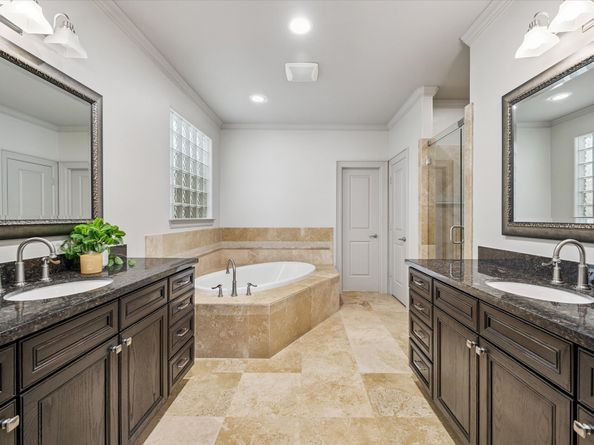 1545 Haddon Street, Houston TX 77006