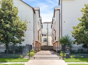 1545 Haddon Street, Houston TX 77006