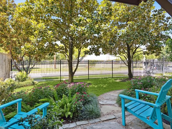 1545 Haddon Street, Houston TX 77006