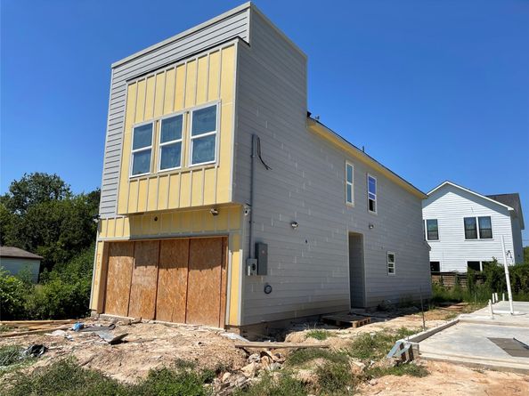 7819 Angus Street, Houston TX 77028