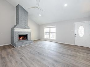 9024 Carousel Lane A and B, Houston TX 77080