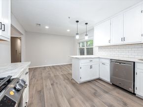 9024 Carousel Lane A and B, Houston TX 77080