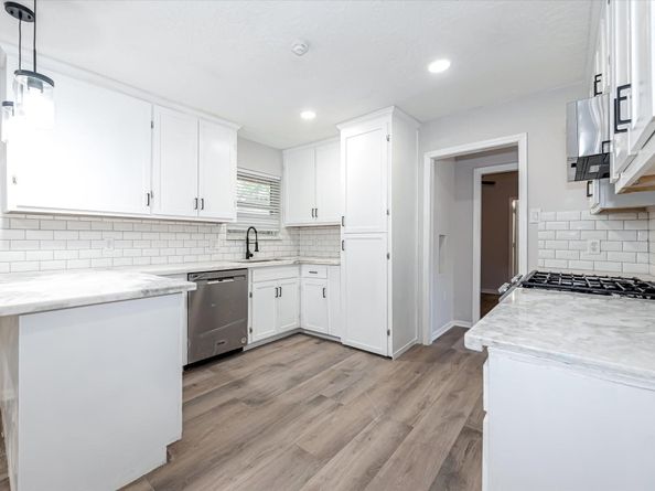 9024 Carousel Lane A and B, Houston TX 77080