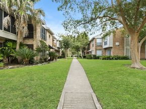 7939 Kendalia Drive, Houston TX 77036