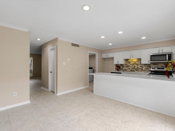 7939 Kendalia Drive, Houston TX 77036