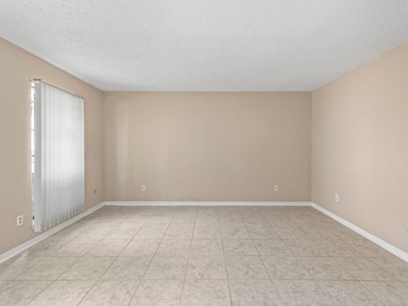 7939 Kendalia Drive, Houston TX 77036