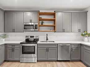 1115 Augusta Drive 26, Houston TX 77057