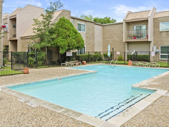 1115 Augusta Drive 26, Houston TX 77057