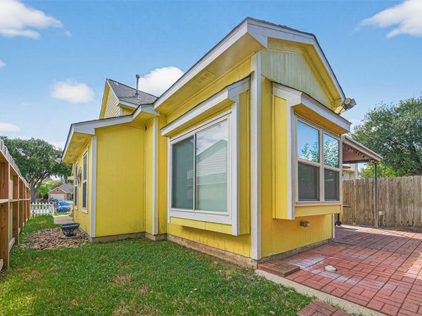 11525 Teaside Drive, Houston TX 77066