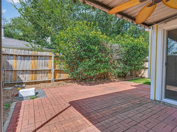 11525 Teaside Drive, Houston TX 77066