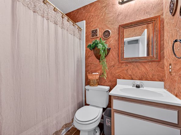 11525 Teaside Drive, Houston TX 77066