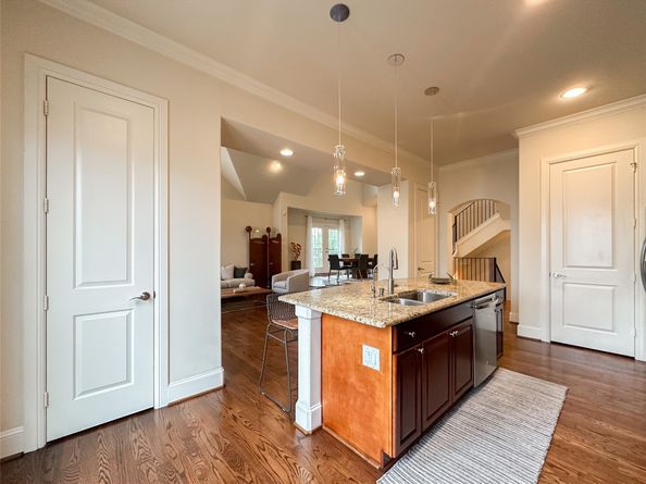4042 Bellefontaine St, Houston TX 77025