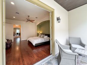 4042 Bellefontaine St, Houston TX 77025