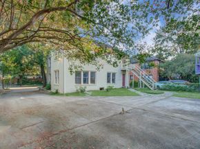 2042 Bissonnet Street, Houston TX 77005