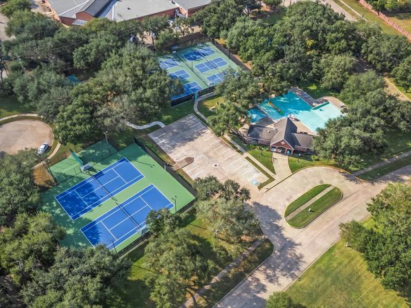 4711 Birkenhead Circle, Missouri City TX 77459