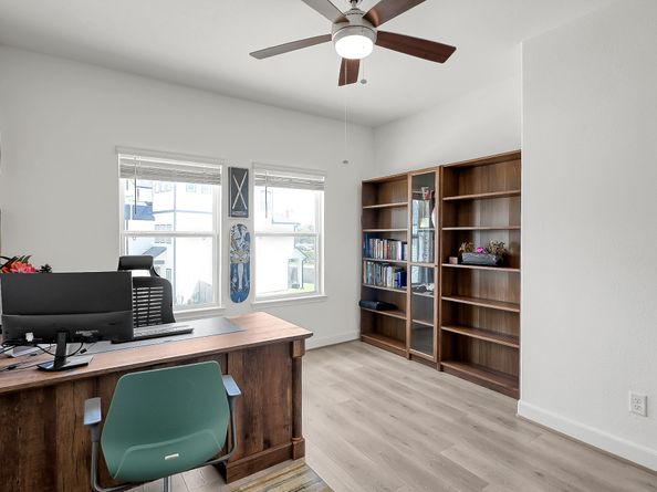 1607 Regents Gate Road, Houston TX 77055