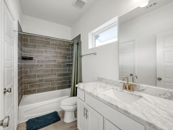 1607 Regents Gate Road, Houston TX 77055