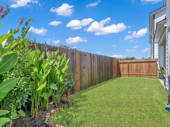 1607 Regents Gate Road, Houston TX 77055